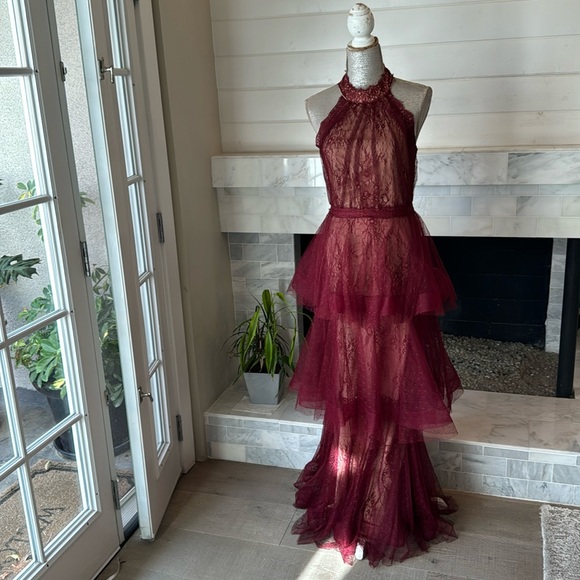 Luxxel Wine Tiered Lacey Tule Maxi Halter Maxi Size Small - Picture 4 of 16